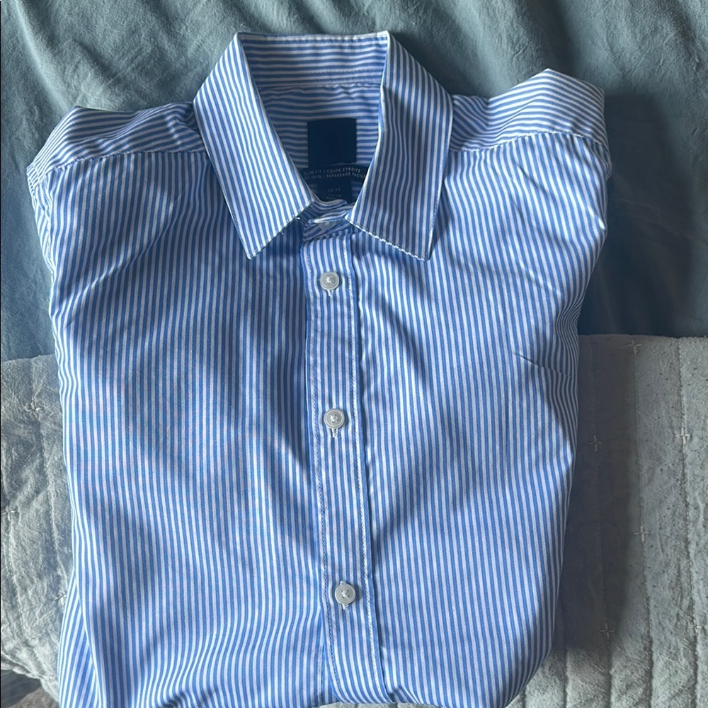 H&M Blue and White Long sleeve Pinstripe Dress Shirt